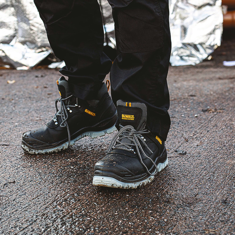Chaussure de Sécurité Haute DEWALT LASER S1P – Protection Maximale & Confort