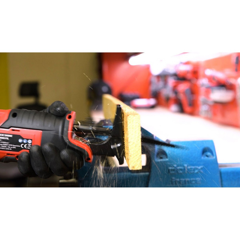 Scie sabre sans fil 18V Easy Full - sans batterie - Vitesse variable 0 à 3000 tr/min - 2 lames pour coupe de bois et métal